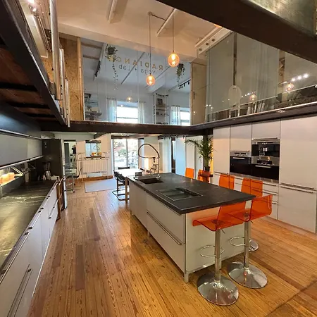 Grand Duplex Rosella Hightower